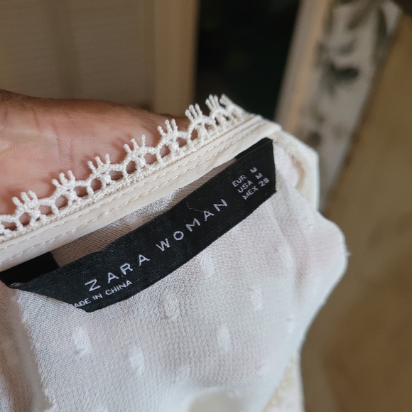 Zara Cream Ivory Swiss Dot Sheer Lace Blouse Tunic Sz M - Picture 9 of 9